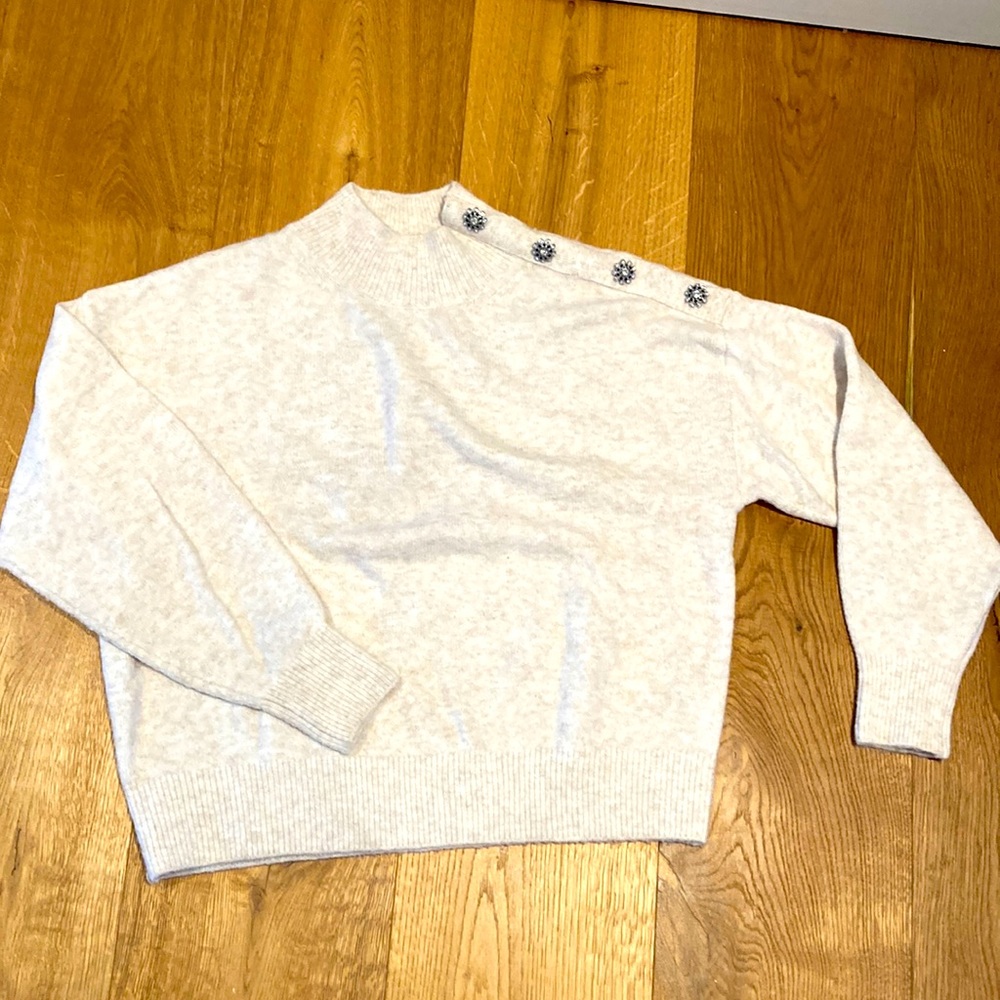 Womens med H&M sweater  camel color